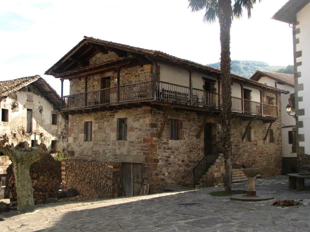 Albergue Olasenea Aterpea Zubieta Exterior photo